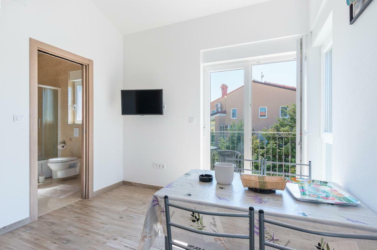 Guesthouse Bencun Medulin Exteriör bild